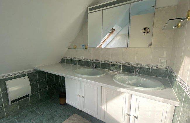 Pretty Holiday Home, Treffiagat - Photo 10