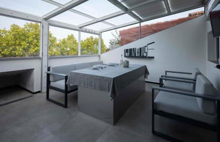Iron House - Penthouse with Bathtub in Golden Mile & Roman Bridge - Foto 24