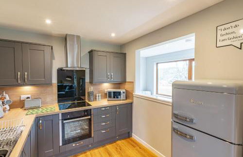 Thistle Lodge 18 with Hot Tub - Foto 13