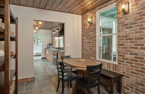 Luxuriously Restored Farm Cabin - Foto 15