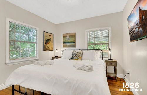 3 Home 12 bedroom compound with Pool and BBQ sleeps 24 - Foto 47