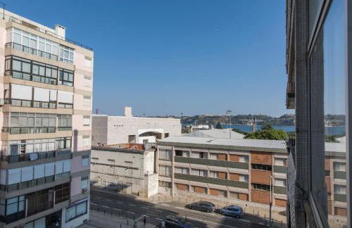 2 Bedroom Belem Wonder by LovelyStay - Photo 11