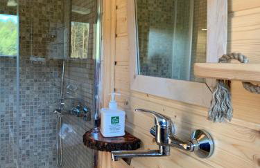 Domek na drzewie w Dolinie Uradu - Foto 18