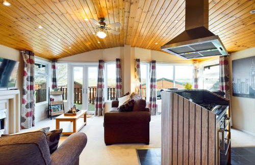 3 Bedroom Lakeview Lodge - Ensuite & Balcony Deck - Foto 29