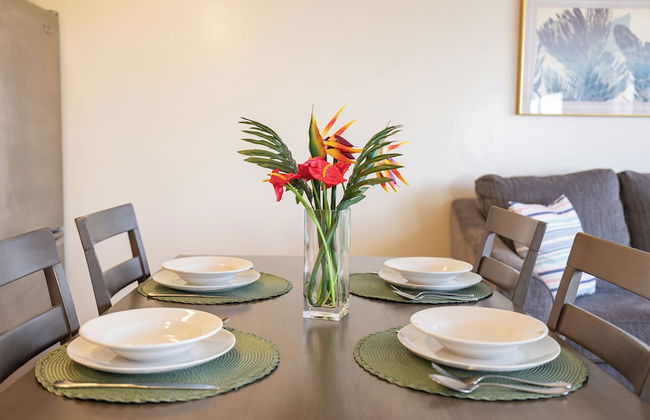 High Floor Ocean View Condo (King Bed and Parking) - Foto 79