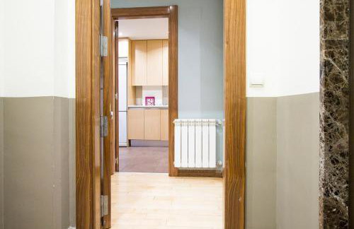 Apartamentos Adelfas - Photo 3