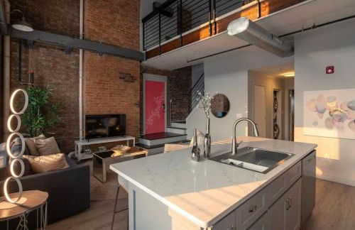 BUBBLES FANTASY SUITE Explore OTR and Rhinegeist - Foto 7