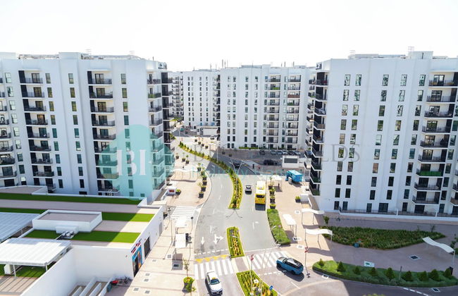 Bloomfields STU Partial Canal View - Foto 2