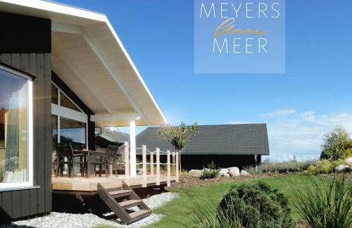 Schwarzes Holzferienhaus mit Sauna -- GARTENGLÜCK -- an der Ostsee, Zierow bei Wismar, Strand 500m, 2 Schlafzimmer - Photo 1