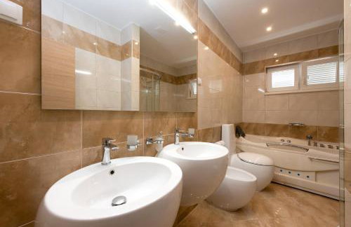 Villa Sveti Petar - with heated pool and outdoor jacuzzi - Photo 29