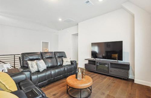 Brand New 5BD 4BA Luxury Vacation Home w Hot Tub - Foto 40