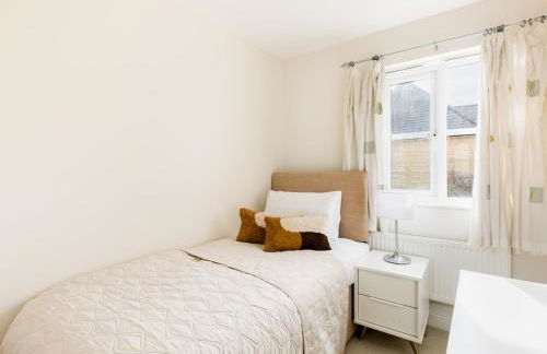 Modern stylish family home private garden - Pass the Keys - Foto 22