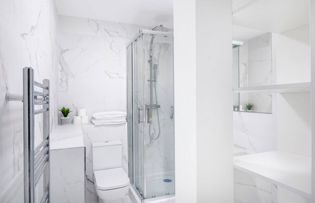 Skyvillion -vineyard Court- Enfield 1-bed Wgarden - Photo 11