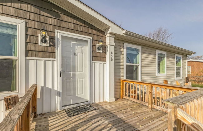 Sunsets & Serenity: Port Clinton Waterfront Stay 3 Bedroom Home - Photo 29