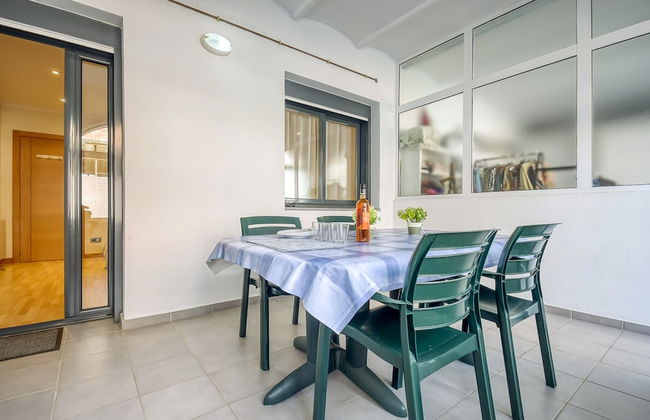 Apartment With View in Roses - Photo 19