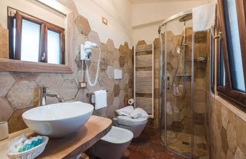 Seguire Le Botti - Agriturismo Cantina Sant'Andrea - Foto 12