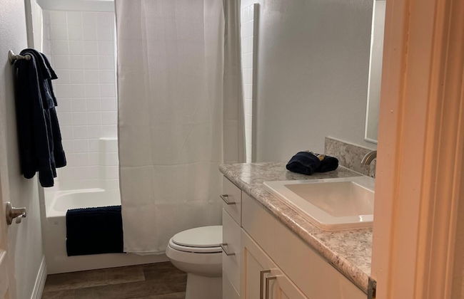 NEW 3bed 2bath With Creek and Open Spaces - Foto 13