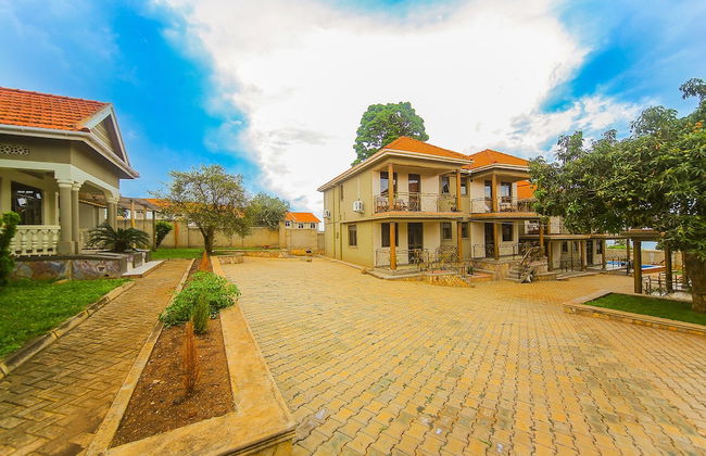 Victoria Breeze Hotel Apartment - Photo 37