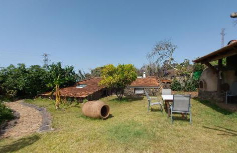 Rural House to take a Break, La Serreria 25 - Private garden - Foto 9