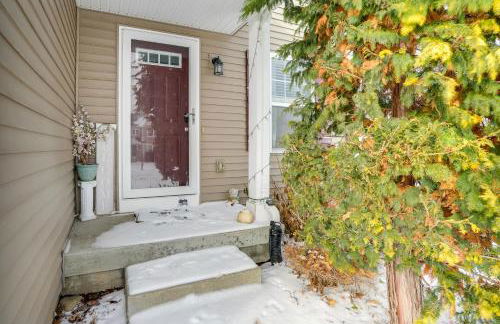 Spacious Family Getaway with Yard in Kalamazoo! - Foto 36