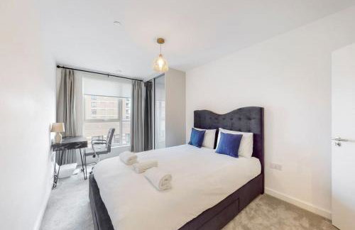 Modern 2 Bed - 2 Bath Flat near Central London with Parking Space - Foto 9