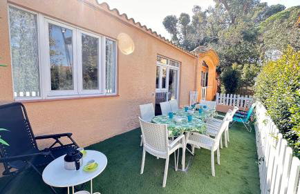 Casa con jardín a 40 metros de la playa. VR. - Foto 28