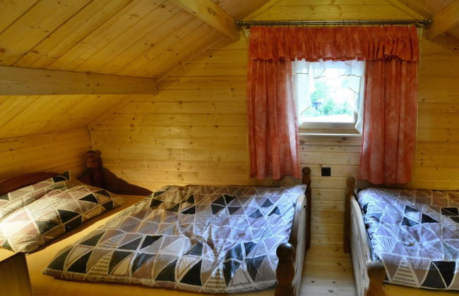 Wooden House by Ostrowieckie Lake With Beach - Photo 3