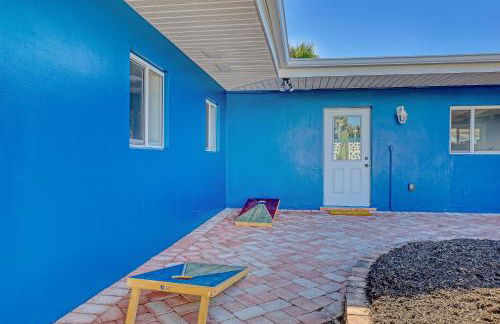 Vibrant Coastal Cottage with Pool - Foto 43