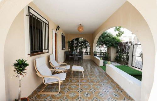 Cómodo chalet en la playa con gran patio exterior cerca del MET Y Campo de Golf - Photo 19