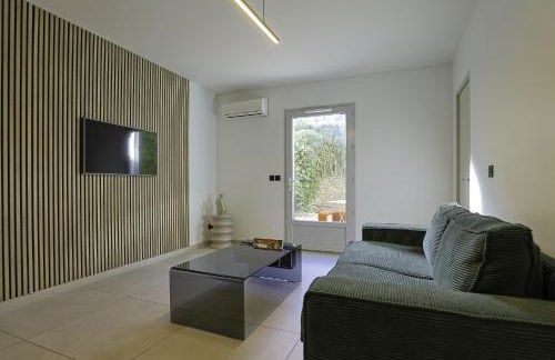 Superbe Appartement 1 chambre avec clim, terrasse et parking - Photo 8