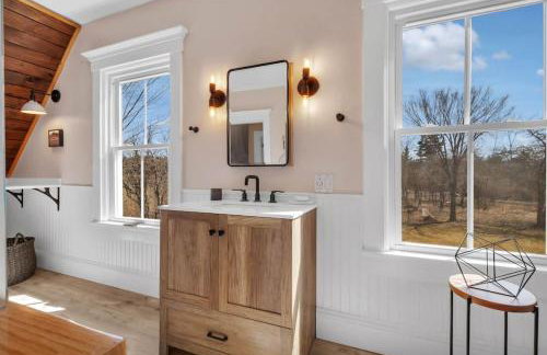 Sugar Maple Farm near Acadia - 5 Bedrooms, 5 Beds with FirePit and Large Deck - Foto 53