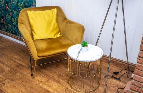 Spacious 3BR Home with Driveway Near NEC & Airport - Foto 32