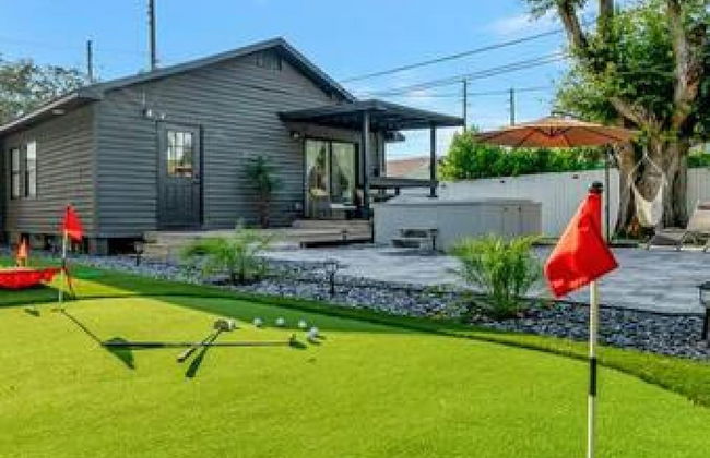 Family Fun Backyard Oasis Hot Tub Games BBQ - Foto 21