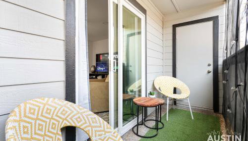 Near BBQ, Coffee More in Brentwood Pet-Friendly 2BR 1BA Condo By Austin Vacay - Foto 4