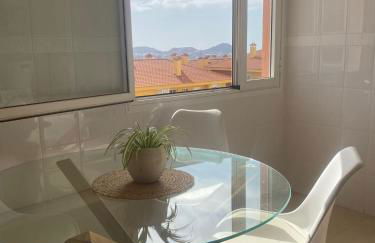 2 bedroom apartment South Tenerife - Foto 2