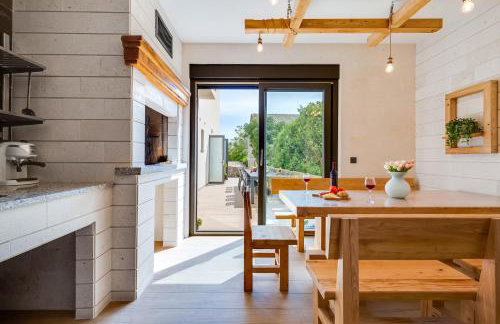 Terra Maiorum -12 person private Villa - heated pool and water massage - Foto 9