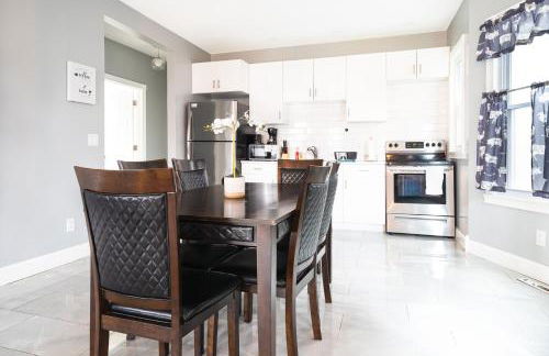 Large-Group Ready 8BR Home Near Niagara Falls & Casino - Foto 26