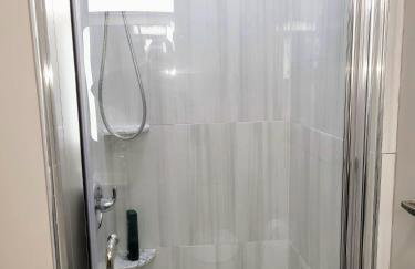 Sweet home, King bed, backyard and parking - Foto 14