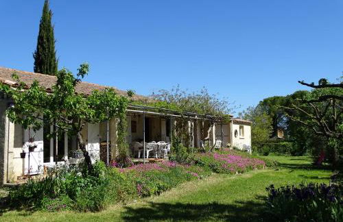 Studio idépendant au rez de chaussée d'une longère , terrasse , jardin - Photo 2