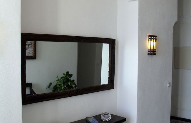 La Residencia Tarifa - Photo 2