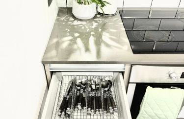 Convenient Contractor & Family Stay - 5 Guests, Pets Welcome, Parking Included! - Photo 32