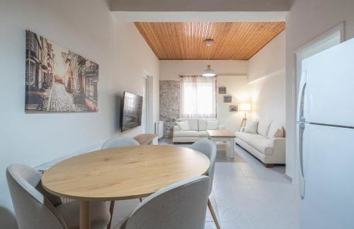 In the center of Messolonghi - Photo 52