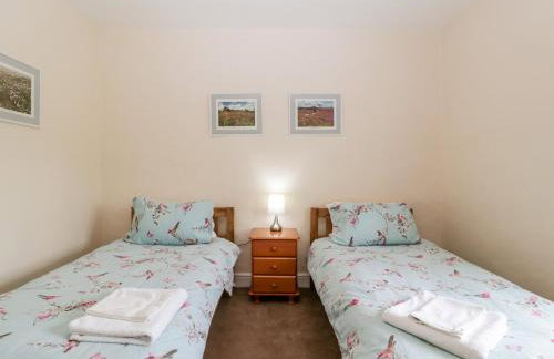 2 Court Farm - Photo 16