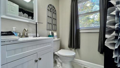 7086 Tylersville Beautiful 4 BDR Home - Near I-75 - Foto 3