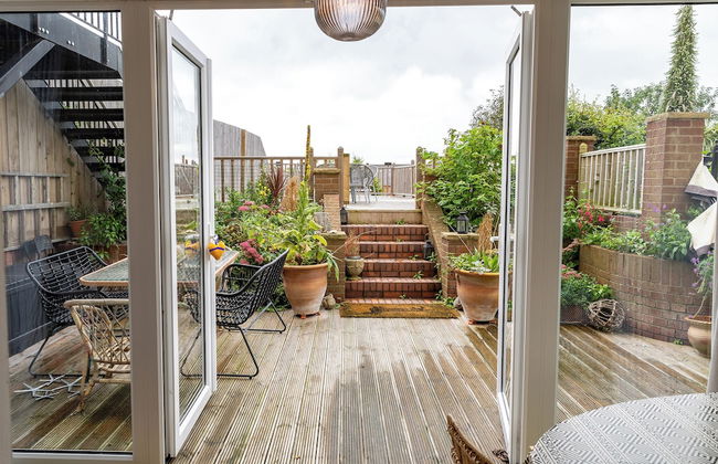 Seadream - Seadream Scarborough Limited - Photo 24