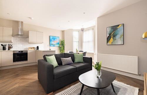 Plymouth by Charles Hope - Foto 49