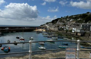 1-bed luxury seafront cabin in heart of Newlyn, Mousehole - Photo 40