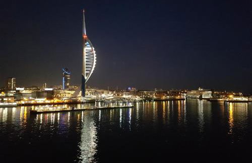 Portsmouth House near Centre 3 Bedrooms - Foto 3