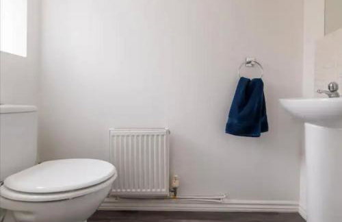 Marston 5 Bedroom Home With Parking Near HS2 & NEC & BHX - Foto 12