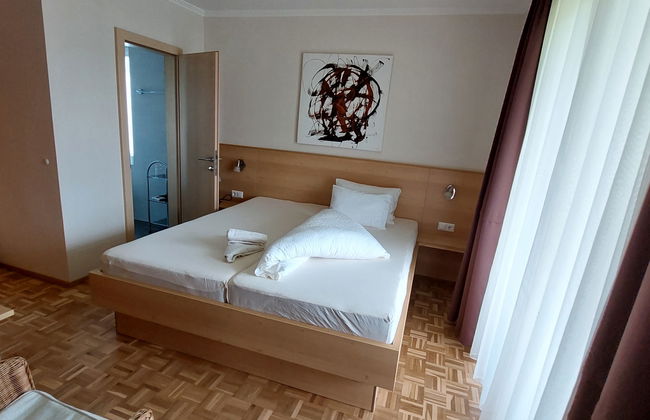 3 bedroom Apartment in Velden am Wörther See with garden - Photo 3